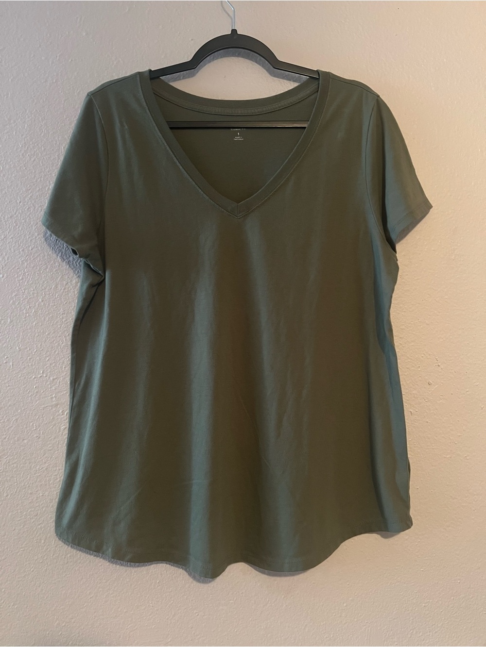 Torrid Olive Green V-Neck Short Sleeve Tee